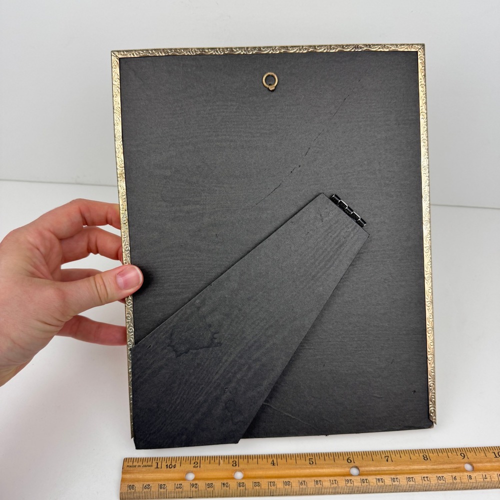 Vintage 8x10inch Gold Metal Tabletop Wall Frame Easel back Textured Accents‎ - Picture 9 of 11